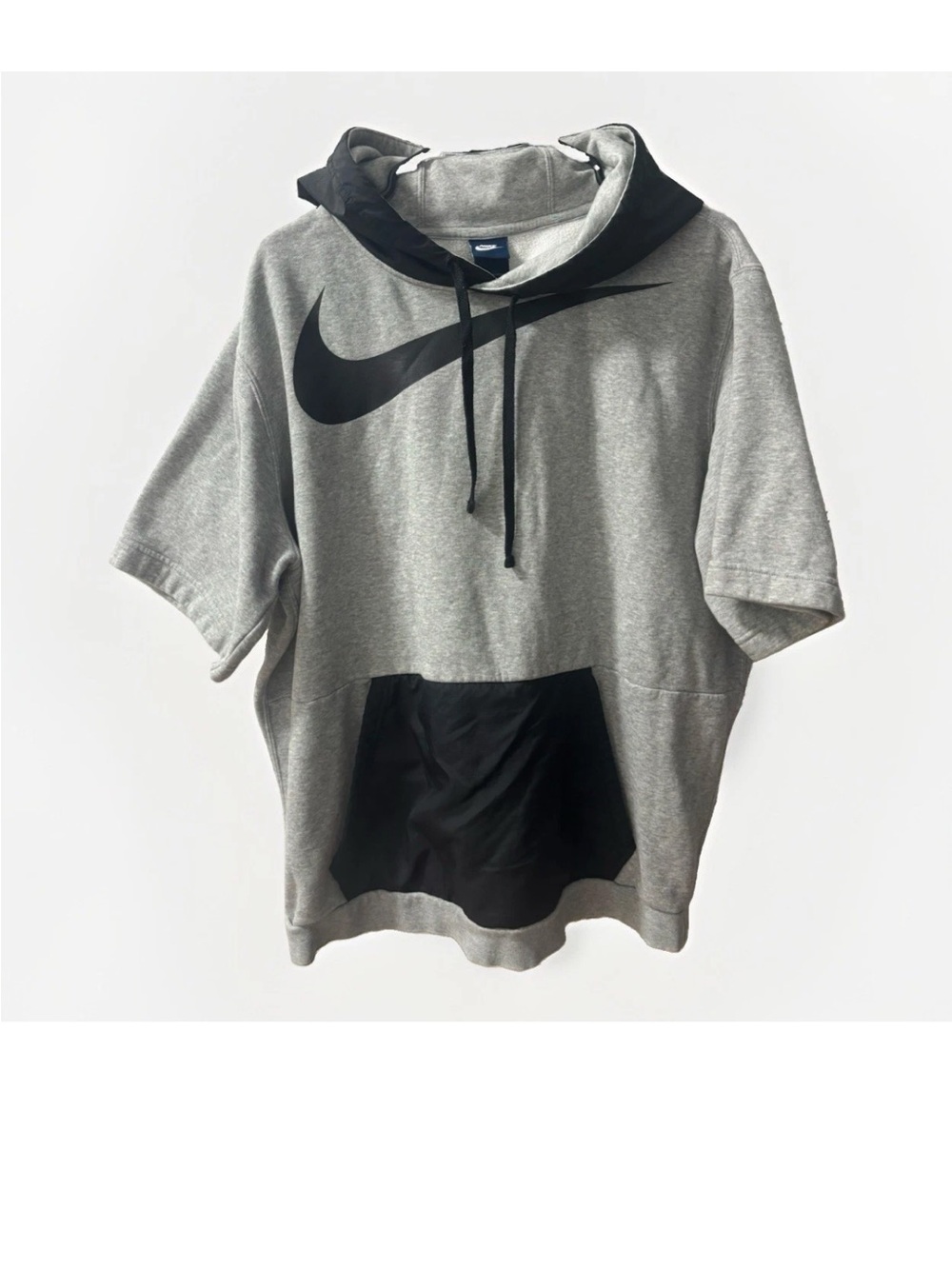 Nike Gray and Black Short-Sleeve Crewneck Hoodie XL Y2K VTG